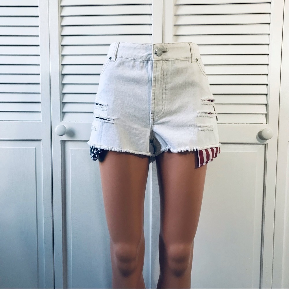DESIGN LAB White Cotton Distressed Jean Shorts Size 31